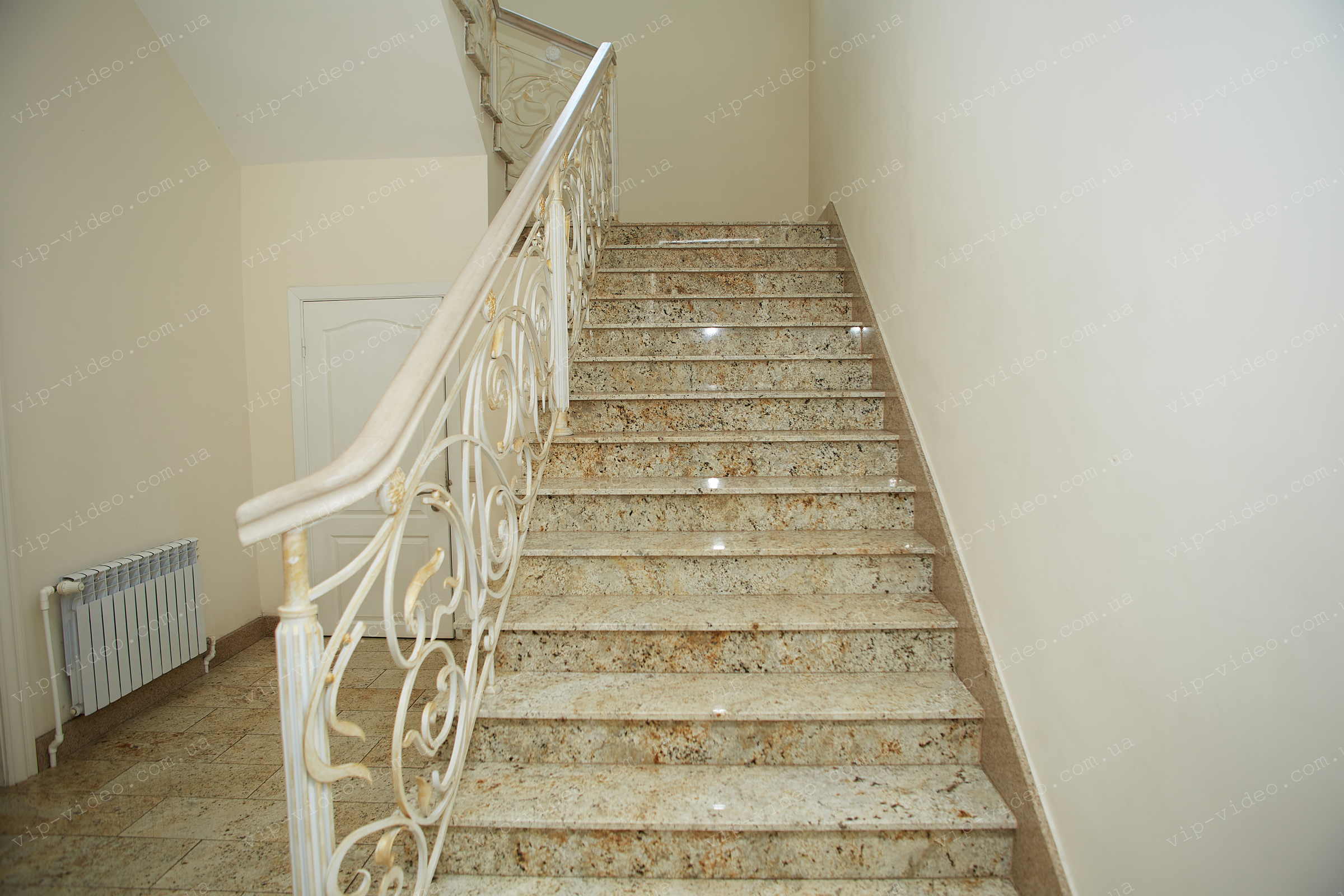 Подільський Рацс Київ хол
